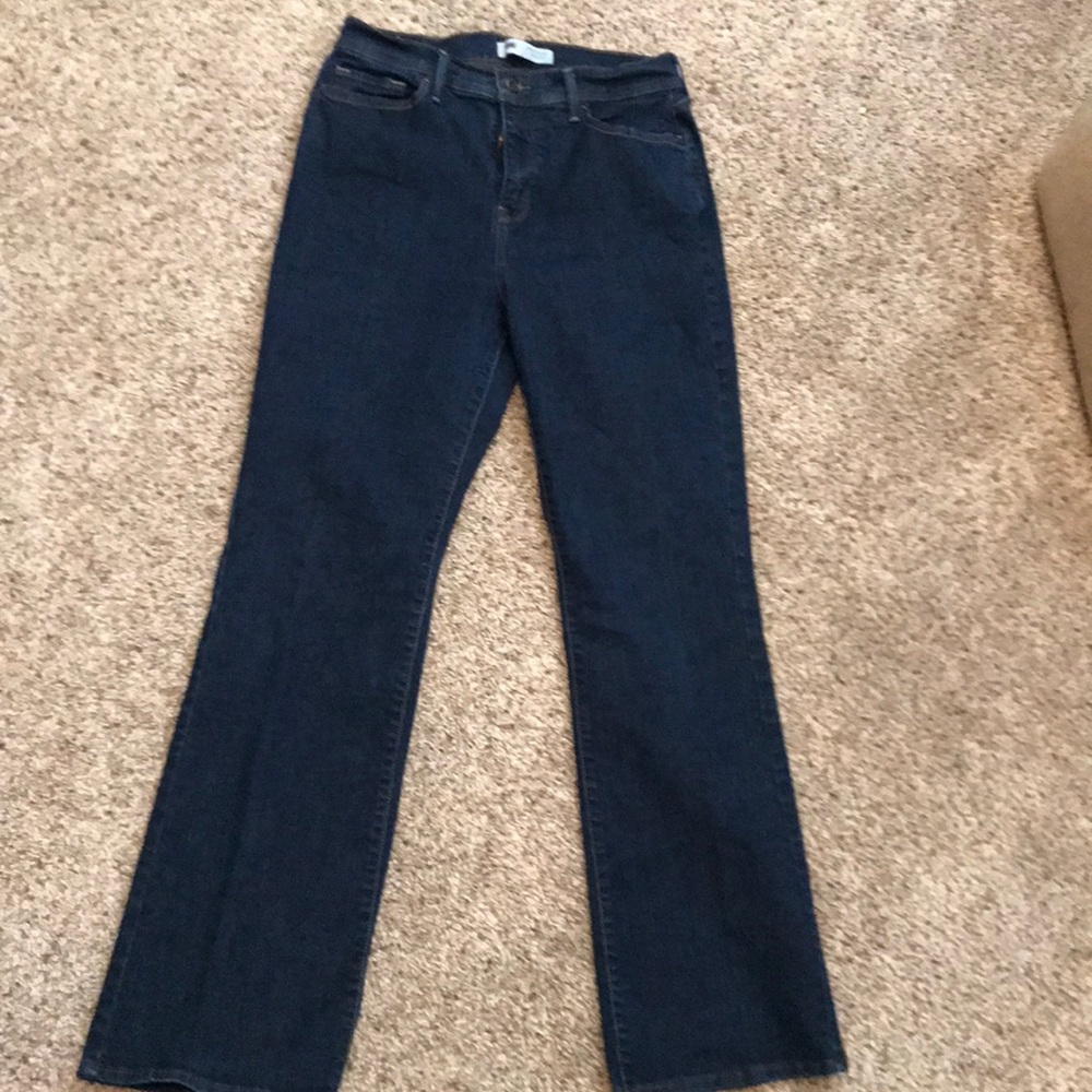 Levi’s size 10 bootcut euc